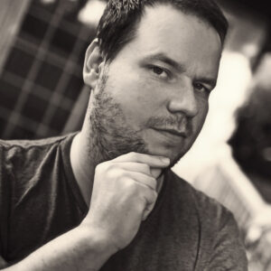 Joe Russ- CEO Mografi